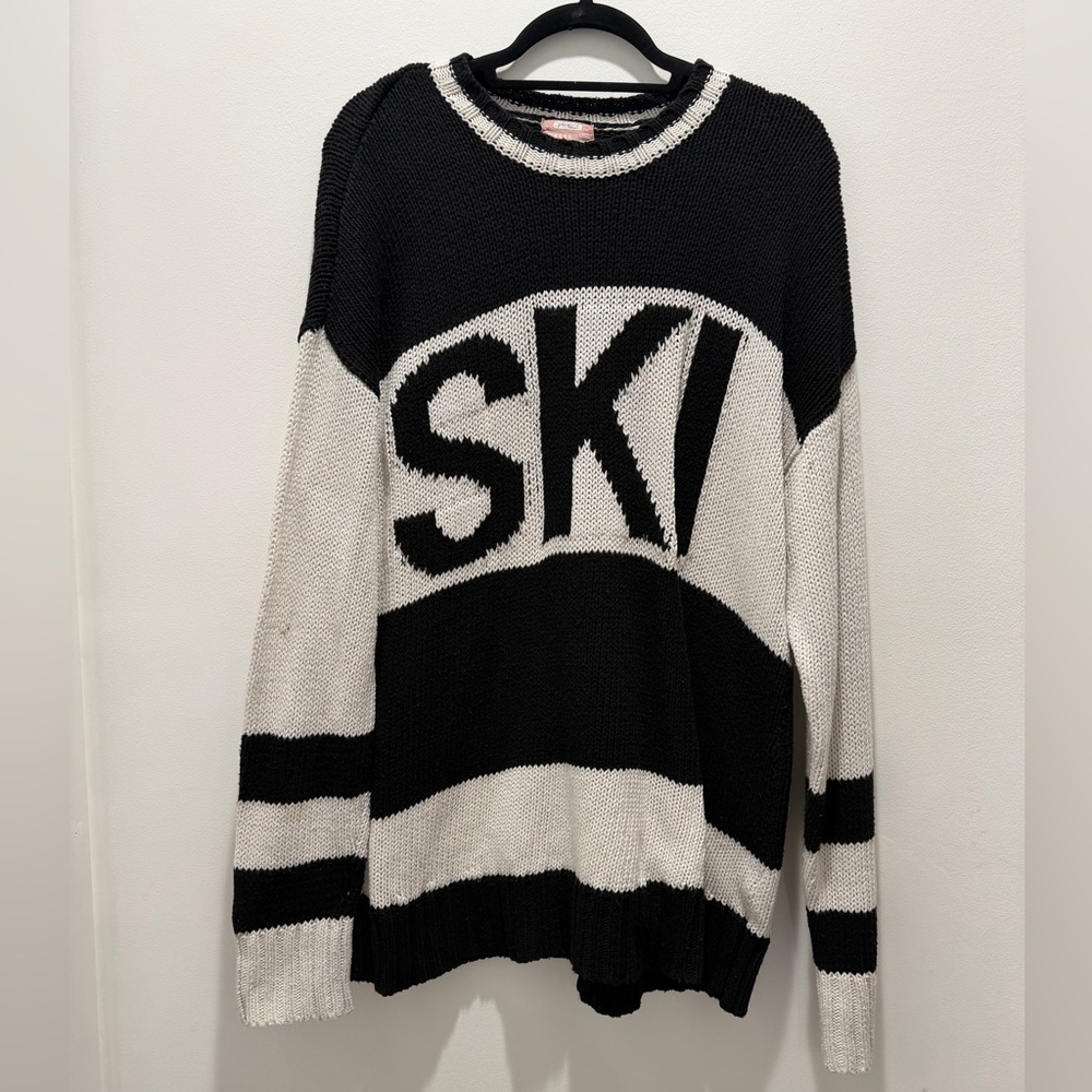 Show Me Your MuMu Black and White SKI Sweater